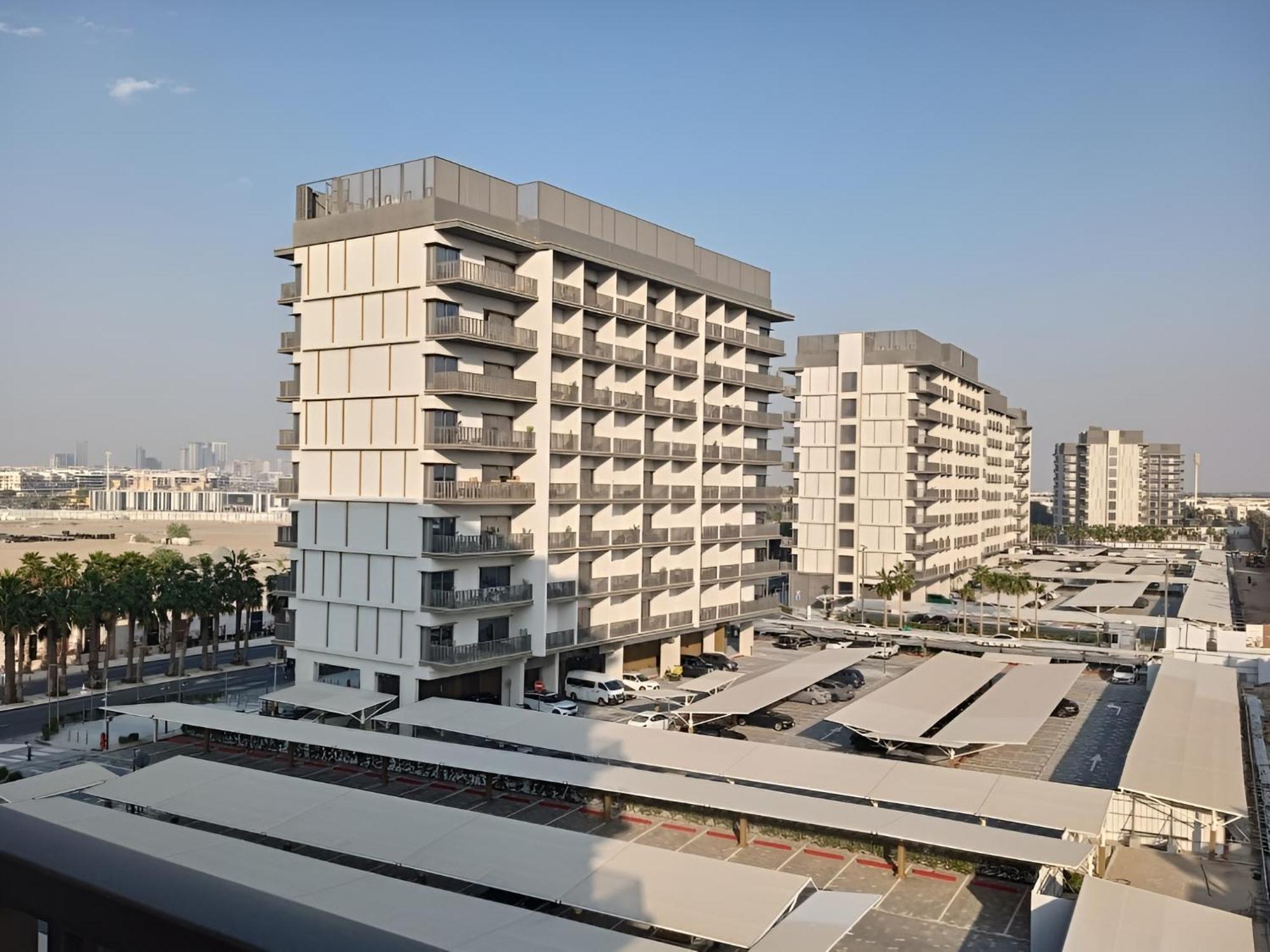 Brand New 15 Mins Drive From Business Bay Apartment